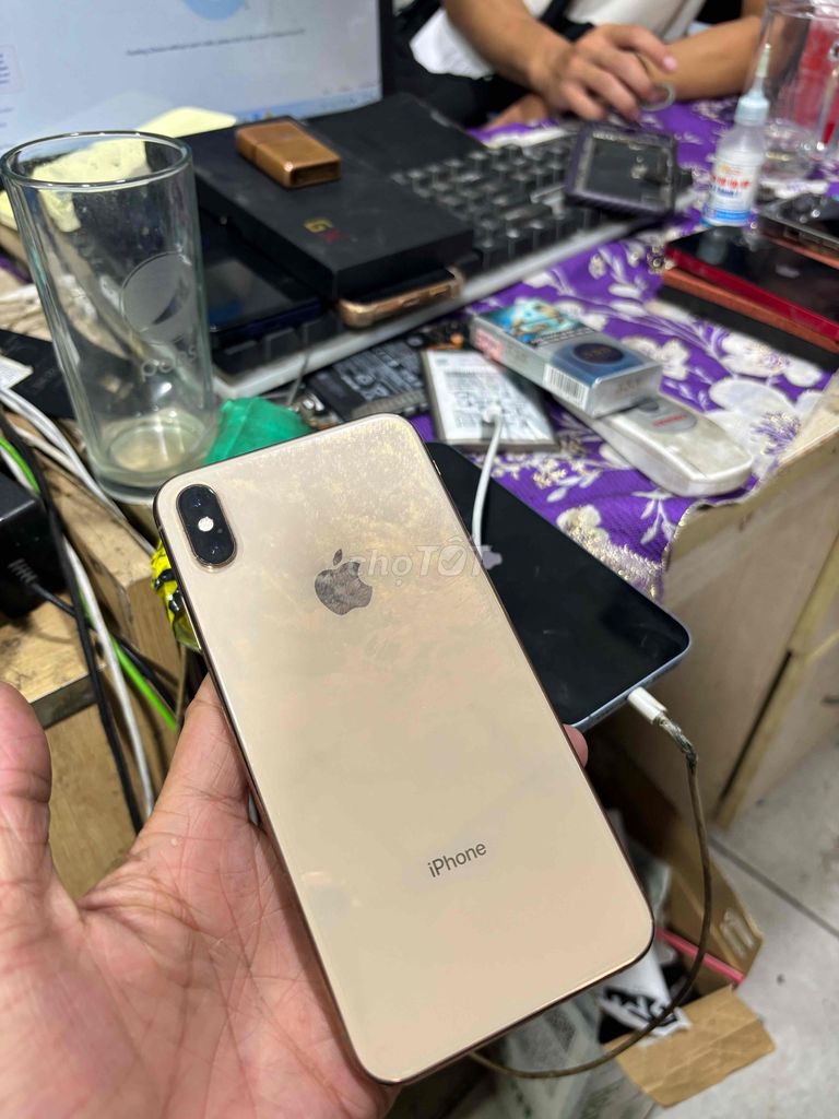 Apple iPhone XS Max 64GB Vàng. Mua bán Điện thoại tại Quận Tân Phú Tp Hồ Chí Minh được đăng bởi gia phát hình 1
