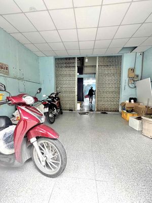Rent · 2 bd · 121 м² · Quận Bình Tân, ул. Đường số 14