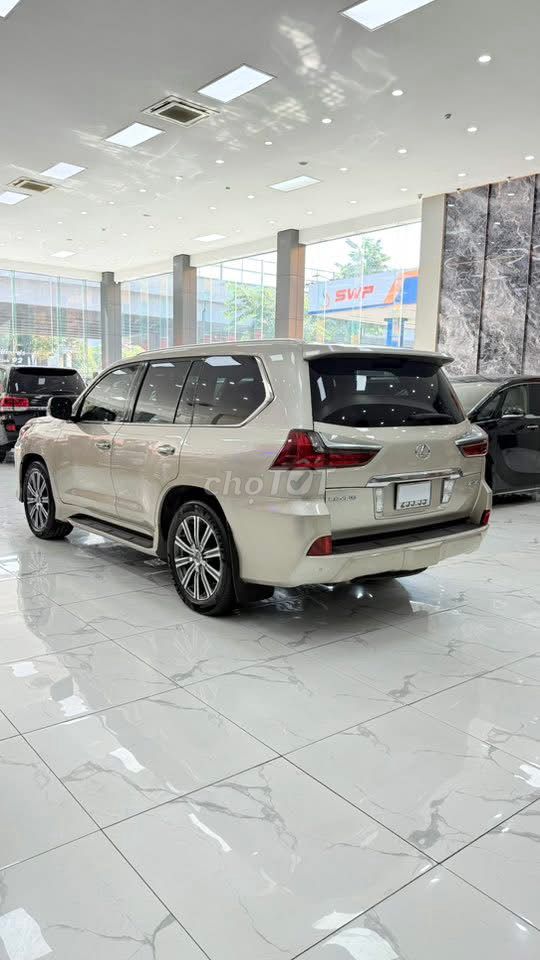 Lexus LX570 2016 Vàng cát. Mua bán Ô tô tại Quận Bắc Từ Liêm Hà Nội được đăng bởi Mr Hợi  hình 4
