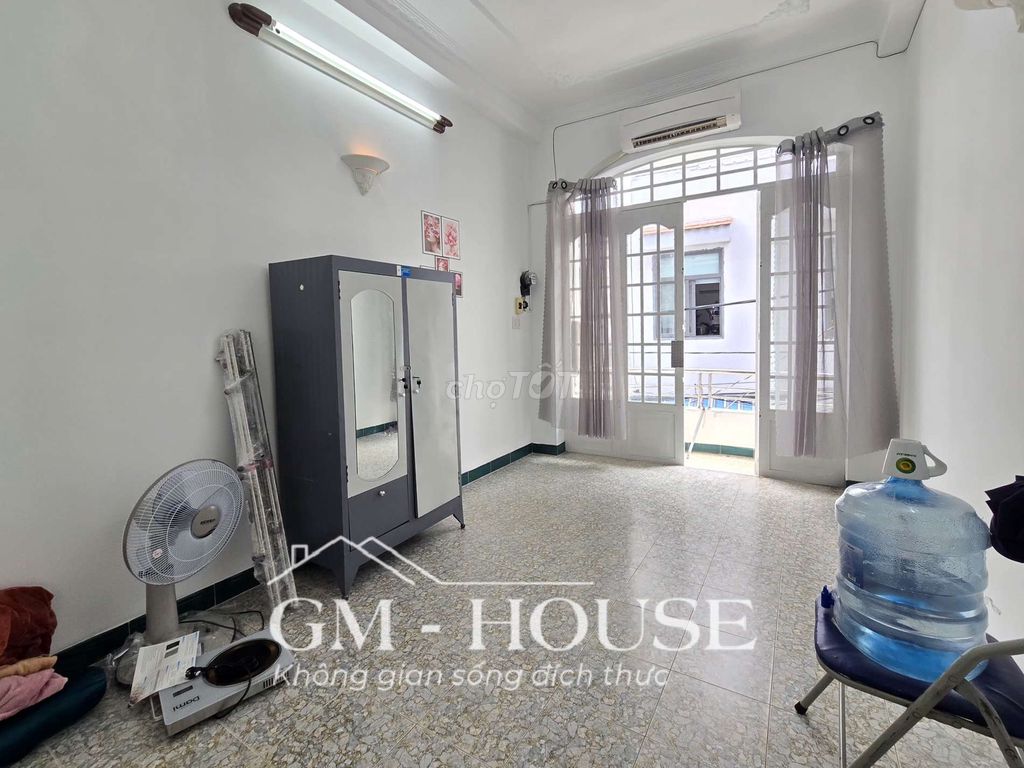 Căn hộ ban công lớn, full nội thất, Ngay Nguyễn Thượng Hiền