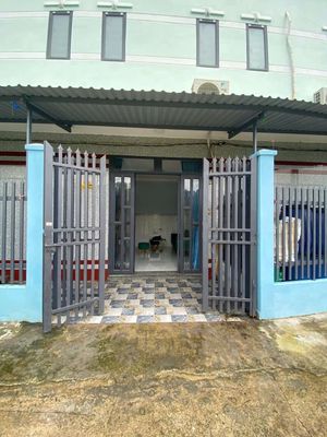 BÁN NHÀ GẤP Ở HÓC MÔN - LÝ DO GIA ĐÌNH E CÓ 1 SỐ VẤN ĐỀ CẦN BÁN. Mua bán nhà ở tại Huyện Hóc Môn Tp Hồ Chí Minh được đăng bởi Hà My