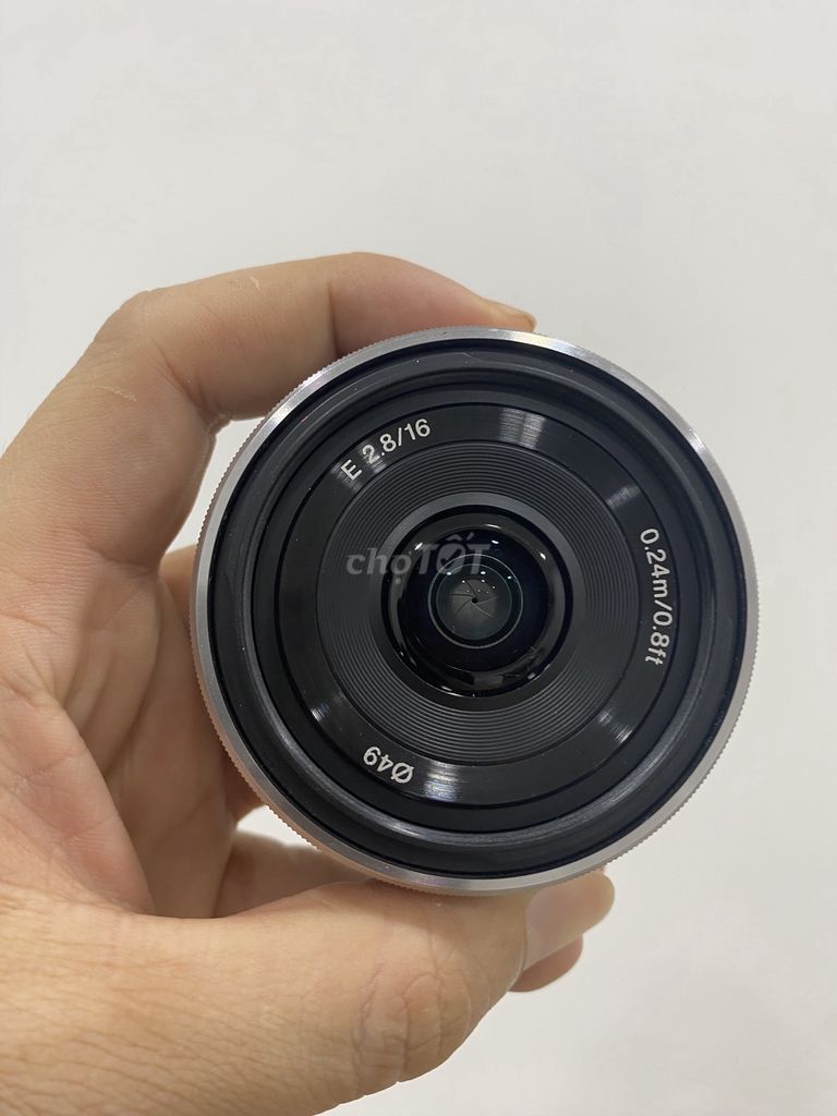 Ống kính Sony SEL 16MM F2.8 E-mount Bạc. Mua bán Máy ảnh, Máy quay tại Quận 7 Tp Hồ Chí Minh được đăng bởi Dinh Nguyen hình 1