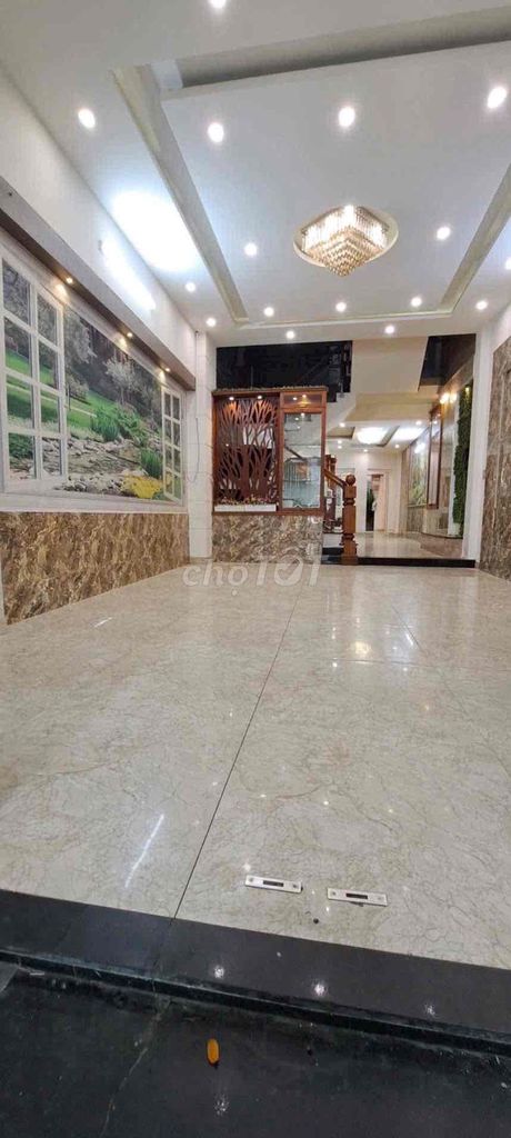 Аренда · 4 комн. · 100 м² · Quận Liên Chiểu, ул. Đường Kinh Dương Vương