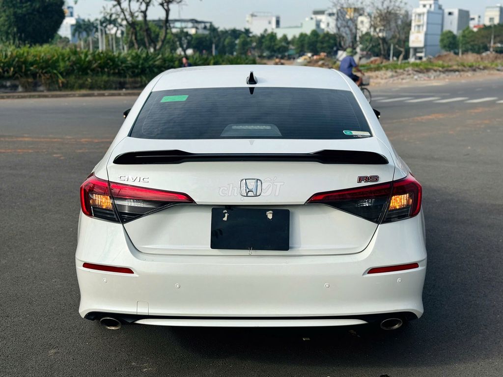 Honda Civic 2023 RS 1.5 AT - 32000 km. Mua bán Ô tô tại Thành phố Dĩ An Bình Dương được đăng bởi Siêu Thị Ô Tô Bình Dương  hình 8