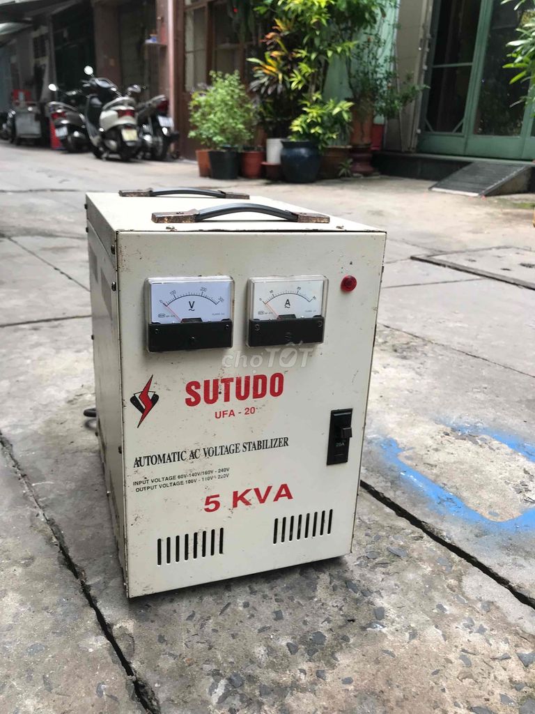 cầm bán ổn áp 5KVA zin đẹp ra 100-110-220v