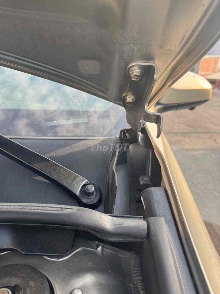 Toyota Camry 2015 SE 2.5 AT - 60000 km. Mua bán Ô tô tại Quận Ninh Kiều Cần Thơ được đăng bởi Quang hình 4