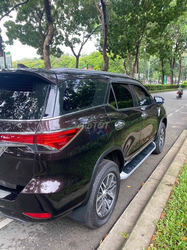 Toyota Fortuner 2018 2.8V 4x4 AT. Mua bán Ô tô tại Quận Tân Phú Tp Hồ Chí Minh được đăng bởi Tân Phú Car hình 5
