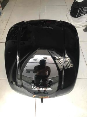 cần bán thùng zin theo vespa gts như hình. Mua bán Phụ tùng xe tại Quận Bình Thạnh Tp Hồ Chí Minh được đăng bởi Gia Bao