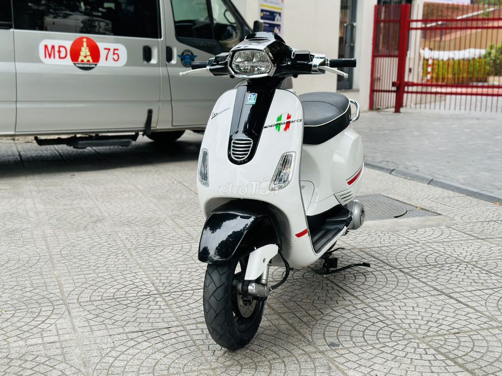 VESPA 125S NGUYÊN BẢN BIỂN 29 CHÍNH CHỦ. Mua bán Xe máy tại Quận Cầu Giấy Hà Nội được đăng bởi A Nam hình 6