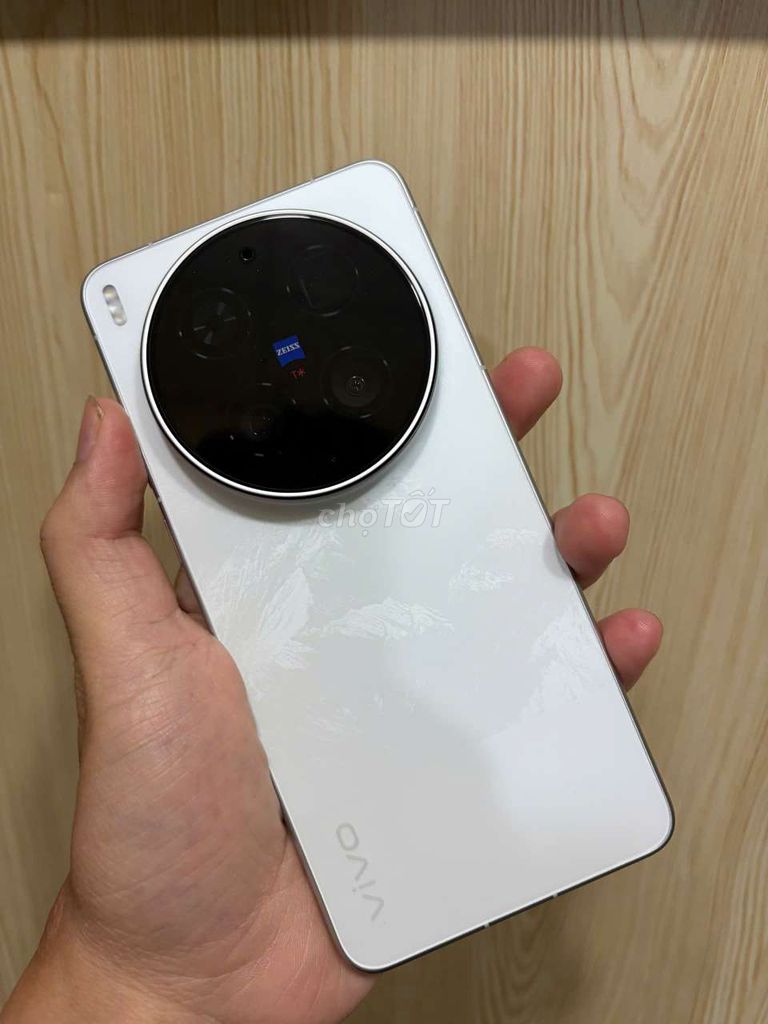 Vivo X300 Ultra 16GB 512GB Trắng. Mua bán Điện thoại tại Thành phố Đà Lạt Lâm Đồng được đăng bởi Đức hình 1