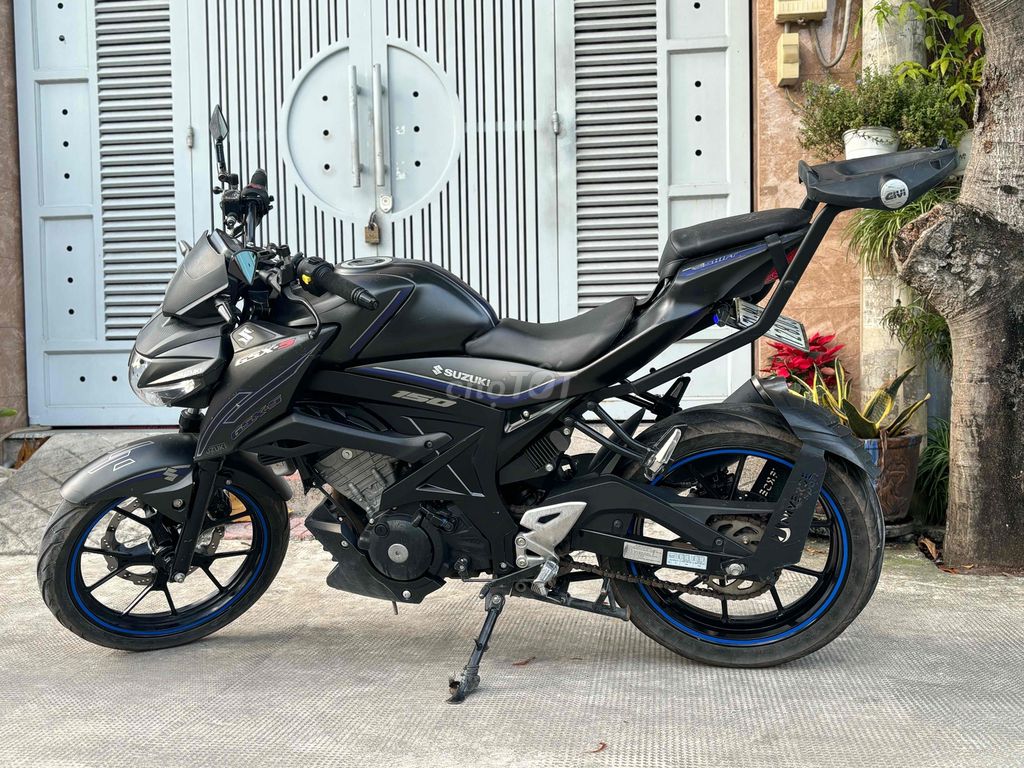 Suzuki GSX-S 150 xe để dư 2 năm nay ít đi 9.chủ