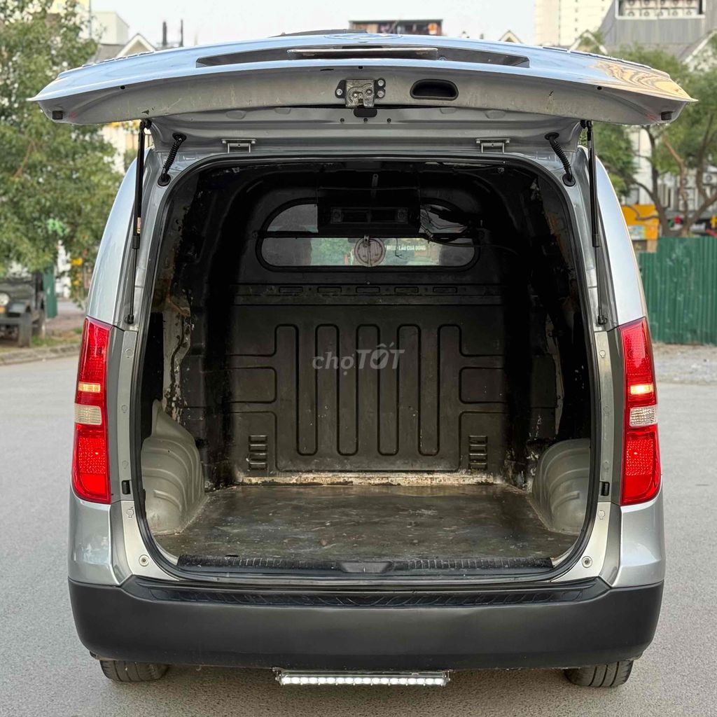 Hyundai Grand Starex 2014 Tải van 6 chỗ. Mua bán Ô tô tại Quận Cầu Giấy Hà Nội được đăng bởi Tô Văn Tiến hình 14