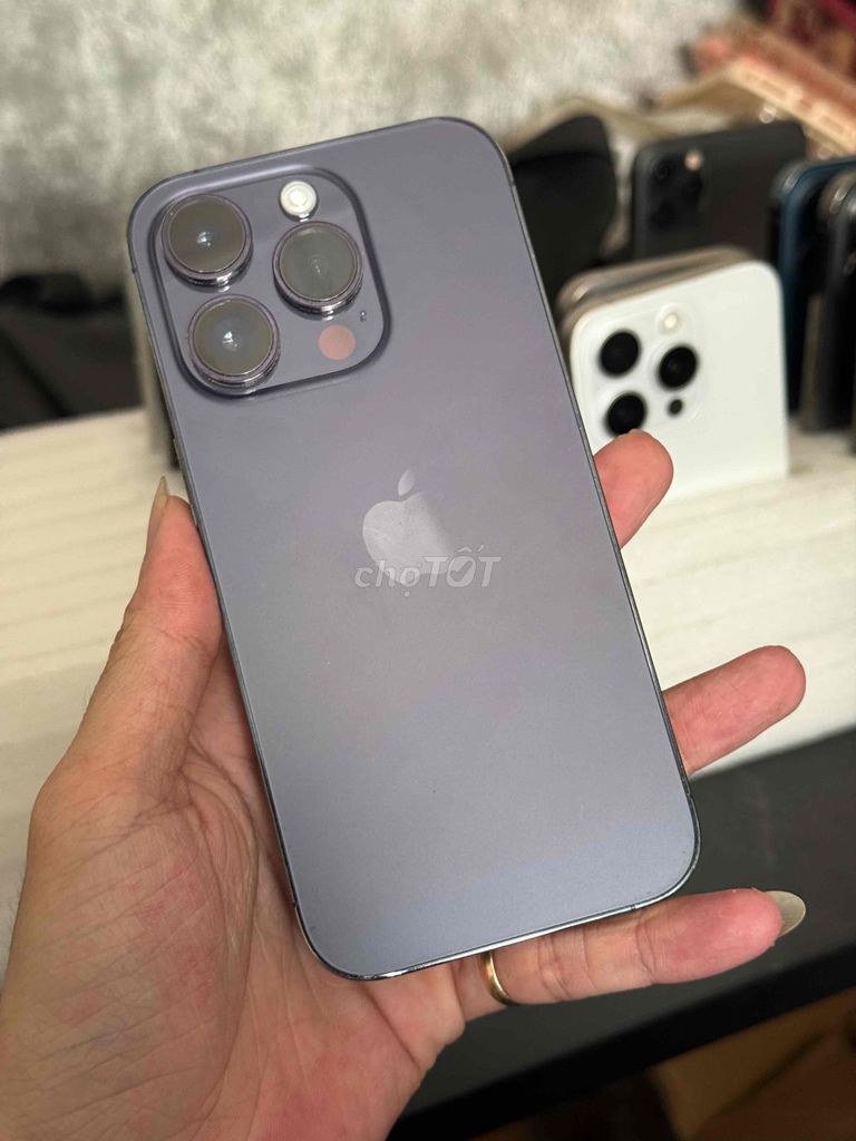 iPhone 14 Pro 128GB VN 4G giaoluu. Mua bán Điện thoại tại Thị xã Bến Cát Bình Dương được đăng bởi Devil Nguyễn hình 1