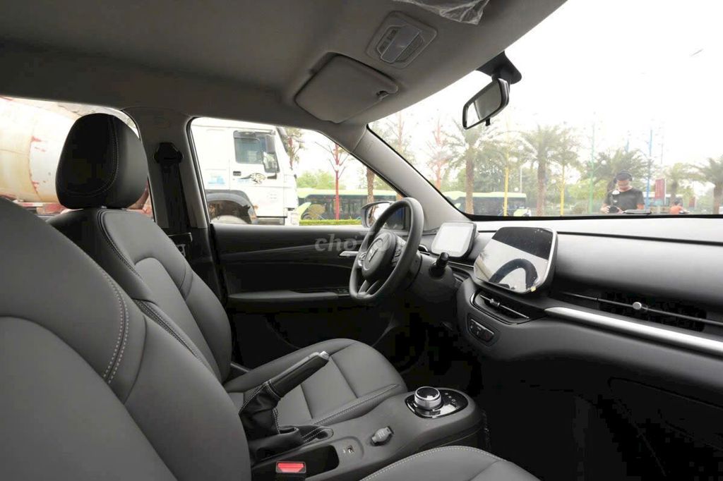 Không cần trả trước có Herio Green vàng giao ngay. Mua bán Ô tô tại Huyện Bình Chánh Tp Hồ Chí Minh được đăng bởi VinFast Miền Nam hình 6