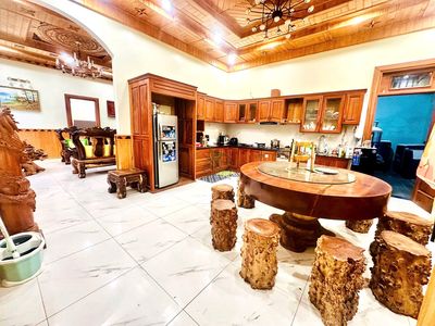 CHO THUÊ CĂN HỘ 2 PHÒNG NGỦ Ở ĐƯỜNG ĐÔNG TĨNH CÓ SÂN
