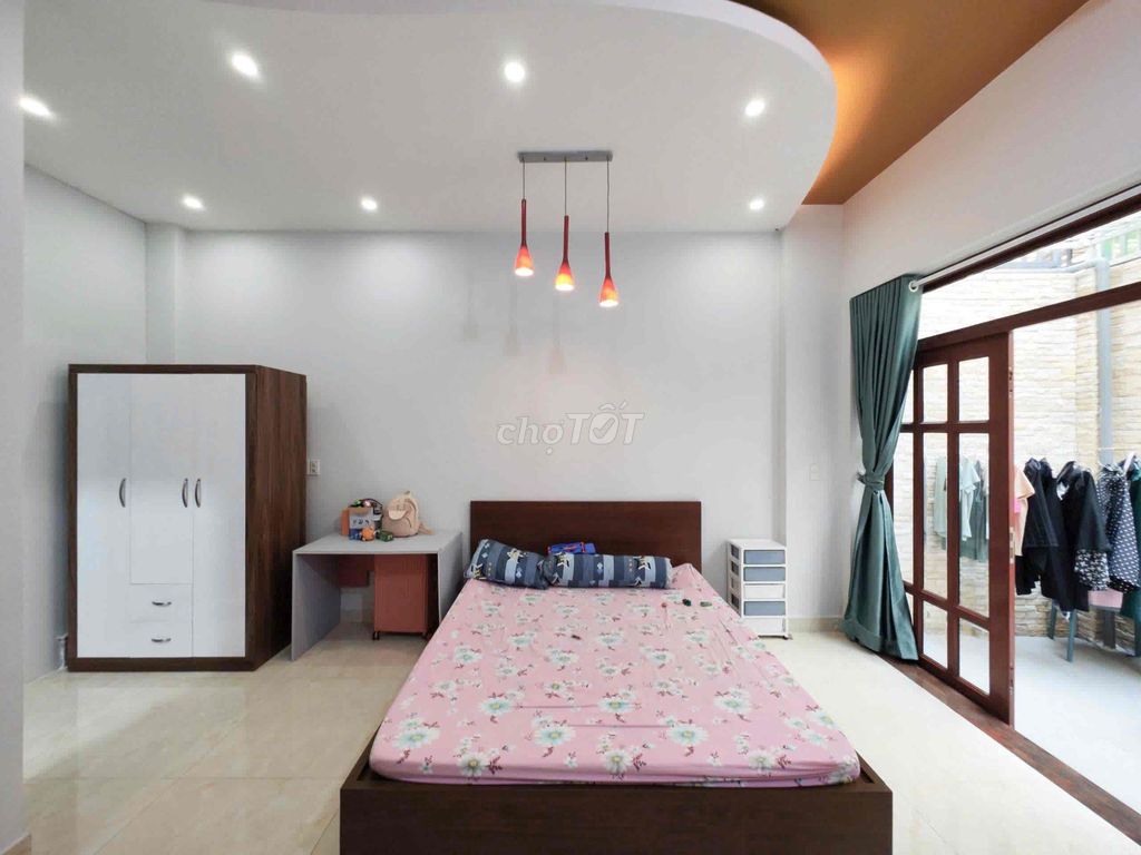 Аренда · 1 комн. · 45 м² · Quận 8, ул. Đường Tạ Quang Bửu