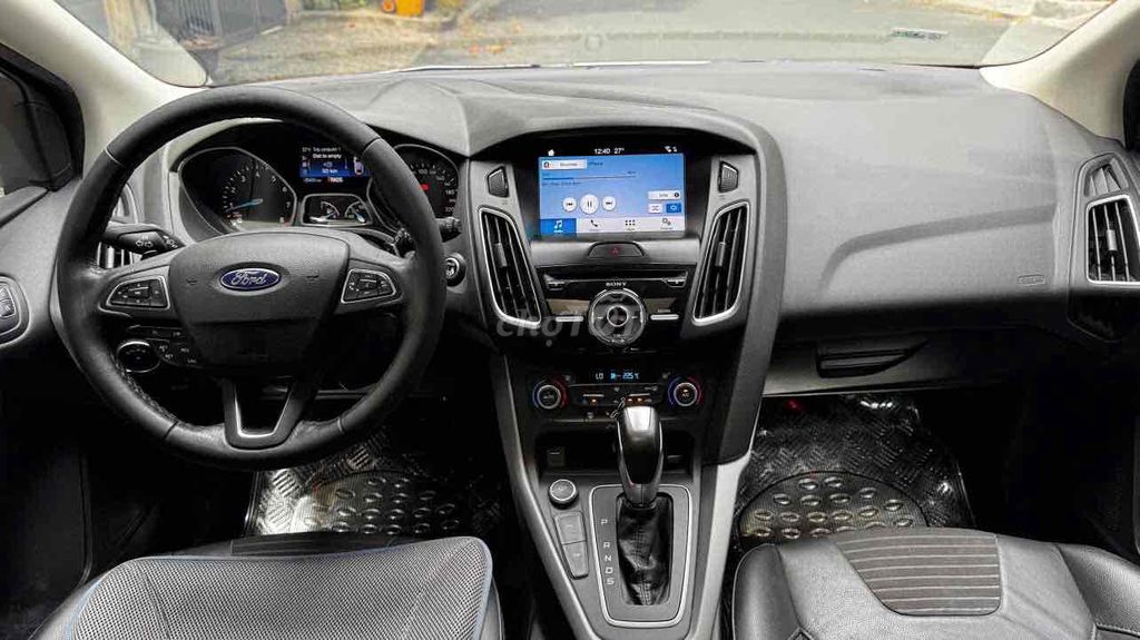Ford Focus Sport 2018 Trắng 35.000 km. Mua bán Ô tô tại Quận Tân Bình Tp Hồ Chí Minh được đăng bởi Sài Gòn Ford hình 12