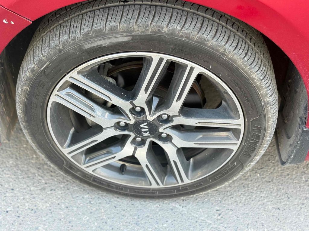 Kia Cerato 1.6 МКПП 2019 Красный
