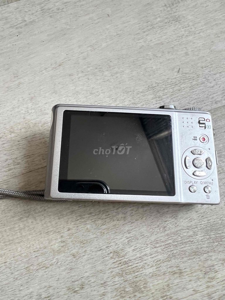 Máy ảnh kỹ thuật số Bạc Panasonic. Mua bán Máy ảnh, Máy quay tại Quận Phú Nhuận Tp Hồ Chí Minh được đăng bởi Giang Nguyen hình 1