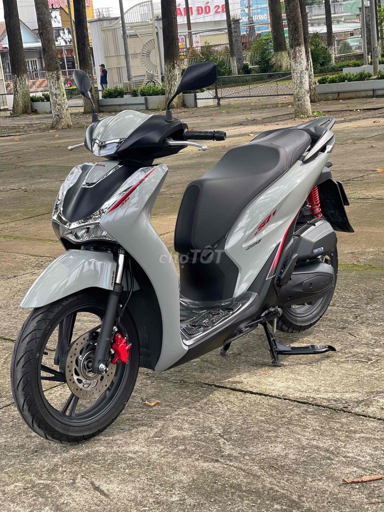 SH160abs-2024 xám siêu lướt. Mua bán Xe máy tại Huyện Trảng Bom Đồng Nai được đăng bởi kiều hình 3