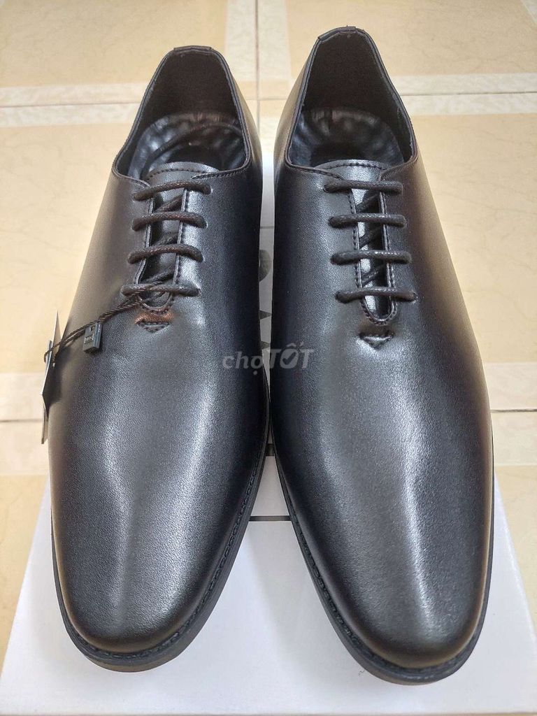 Giày Oxford MWC 6728 Nam Đen Da Si Bóng Size 40. Mua bán Giày dép tại Quận Gò Vấp Tp Hồ Chí Minh được đăng bởi Trần Quang Phúc hình 1