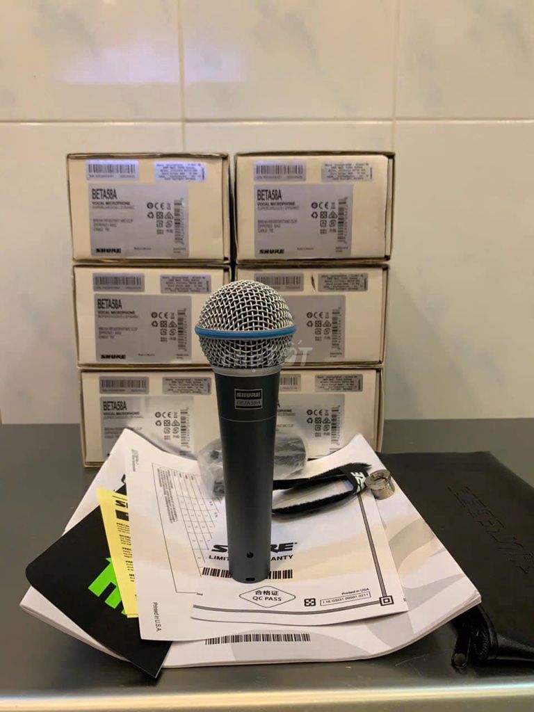 Mic Shure dây Beta 58A dây full hộp mới keng