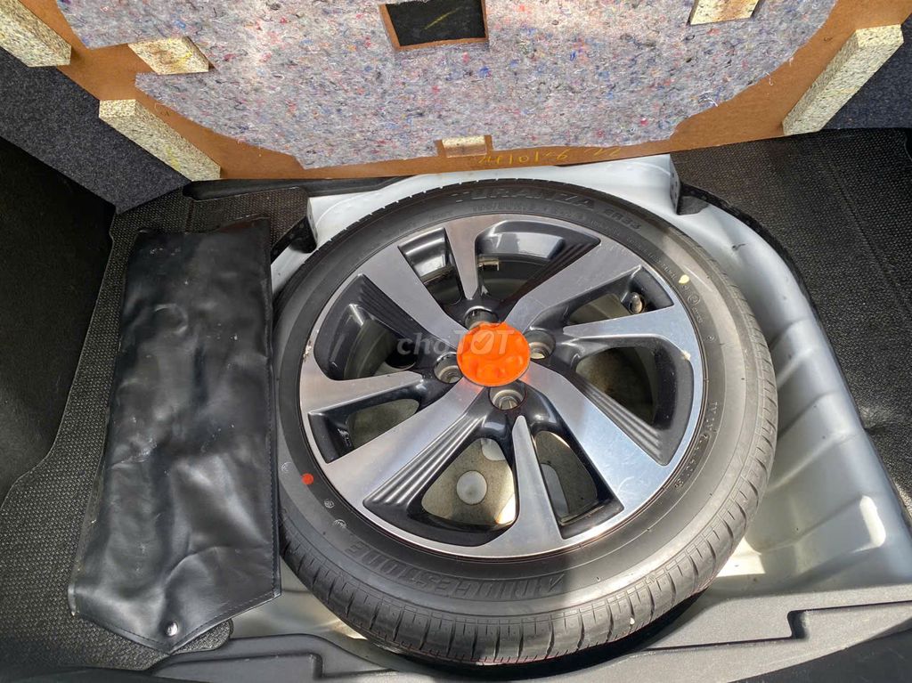 Toyota Yaris 2018 1.5G - 79999 km. Mua bán Ô tô tại Thành phố Vinh Nghệ An được đăng bởi Anh Dương hình 13