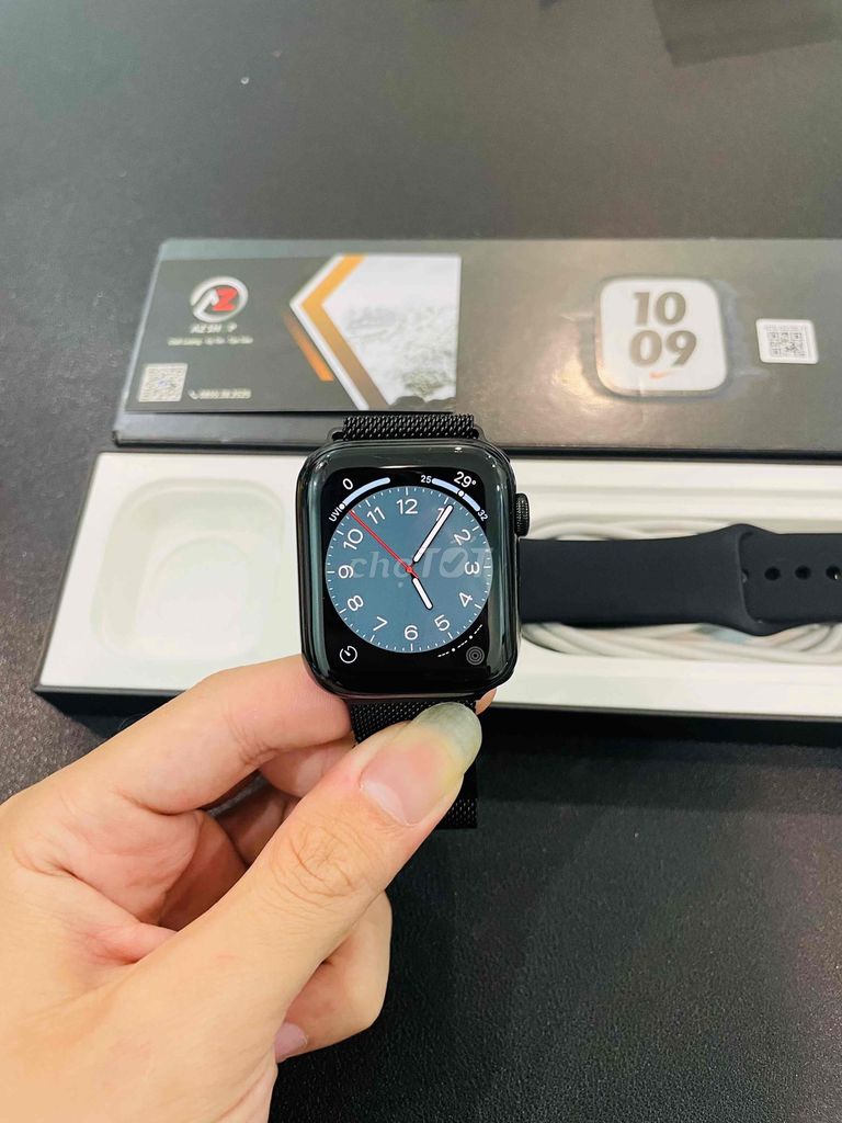 Apple watch series 4/44 thép đen ESIM