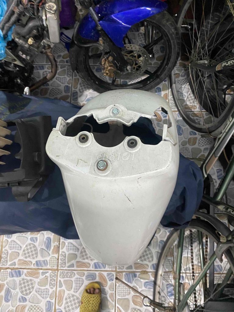 rè đèn đuôi sau với chụp quạt xe cuxi bán như hình. Mua bán Phụ tùng xe tại Quận Bình Tân Tp Hồ Chí Minh được đăng bởi Điệp hình 1