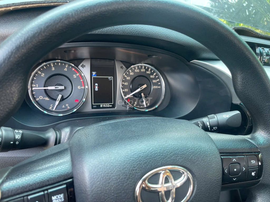 Toyota Hilux 2.4 AT một cầu Sx 2020 Nhập Thái. Mua bán Ô tô tại Quận Cầu Giấy Hà Nội được đăng bởi Hưng Toyota  hình 3