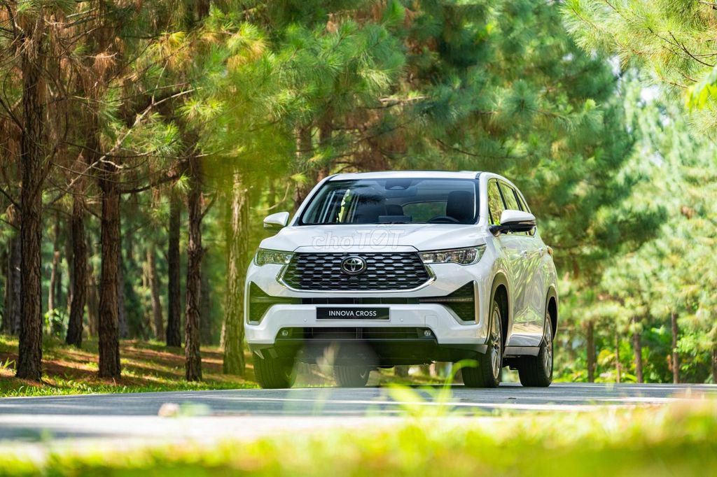 Toyota Innova Cross 2025. Mua bán Ô tô tại Thành phố Thủ Đức Tp Hồ Chí Minh được đăng bởi Toyota Đông Sài Gòn  hình 5