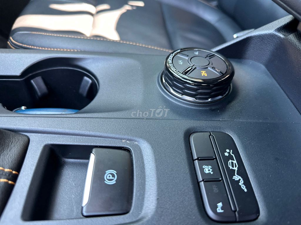 Ford Ranger 2023 Wildtrak 2.0L 4x4 AT - 70000 km. Mua bán Ô tô tại Quận Long Biên Hà Nội được đăng bởi Long Biên Cars hình 13