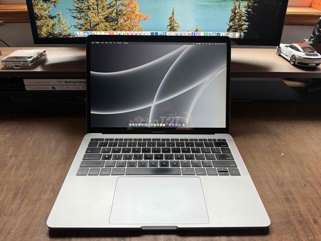 Apple Macbook Pro 2016 13 inch 8GB/256GB Bạc. Mua bán Laptop tại Huyện Đông Anh Hà Nội được đăng bởi Lê Duy Khánh hình 1