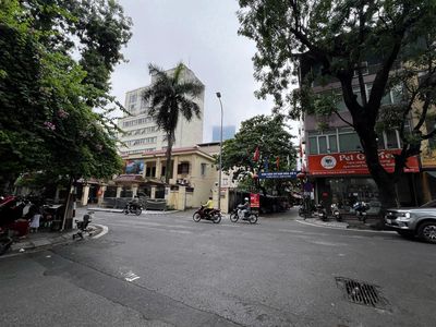BÁN NHÀ BA ĐÌNH - SỔ ĐẸP - NGÕ TO - 20M OTO TRÁNH - QH ODT 
