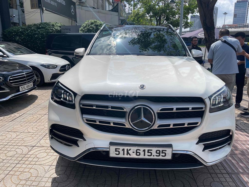 Mercedes Benz GLS 2022 lướt chính hãng