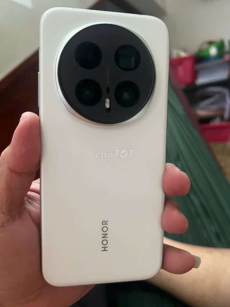 Honor Magic 8 Pro 256GB Trắng. Mua bán Điện thoại tại Thành phố Thủ Dầu Một Bình Dương được đăng bởi Dũng hình 1