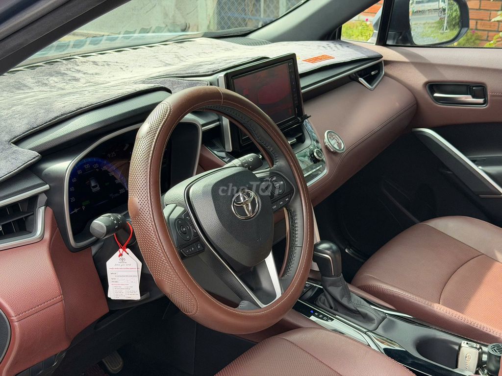 Toyota Cross 2021 Xăng điện 20.000km Xám. Mua bán Ô tô tại Thành phố Thủ Đức Tp Hồ Chí Minh được đăng bởi Giang Đỗ hình 9