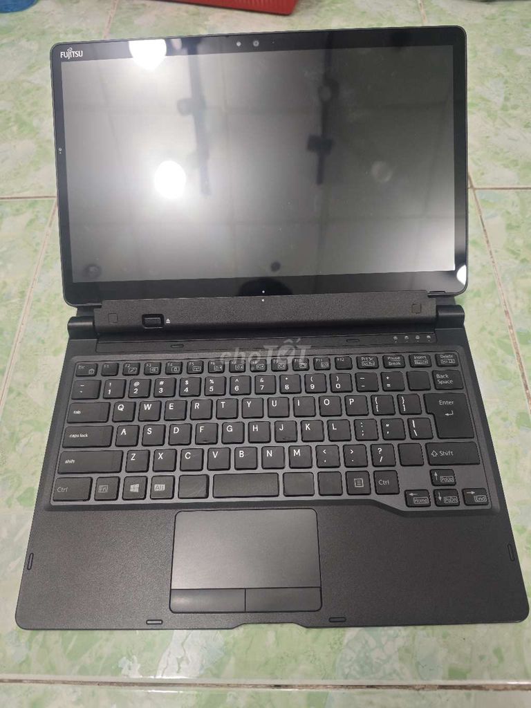 Fujitsu I5-gen8 Core i5 8GB/128GB. Mua bán Laptop tại Quận Tân Bình Tp Hồ Chí Minh được đăng bởi Beo hình 1