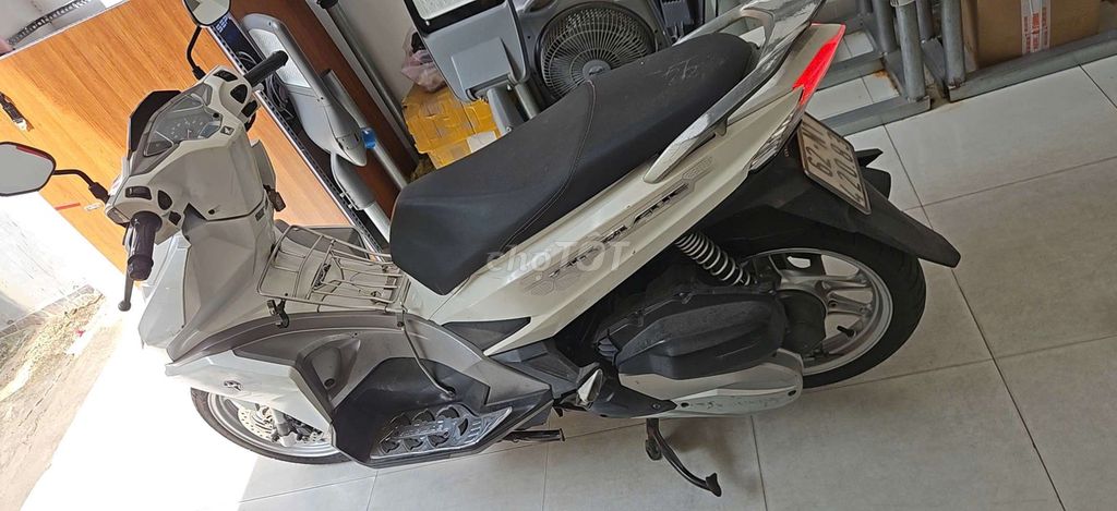 Bán xe air blade. Mua bán Xe máy tại Quận 8 Tp Hồ Chí Minh được đăng bởi Đỗ Ngọc Quốc hình 2