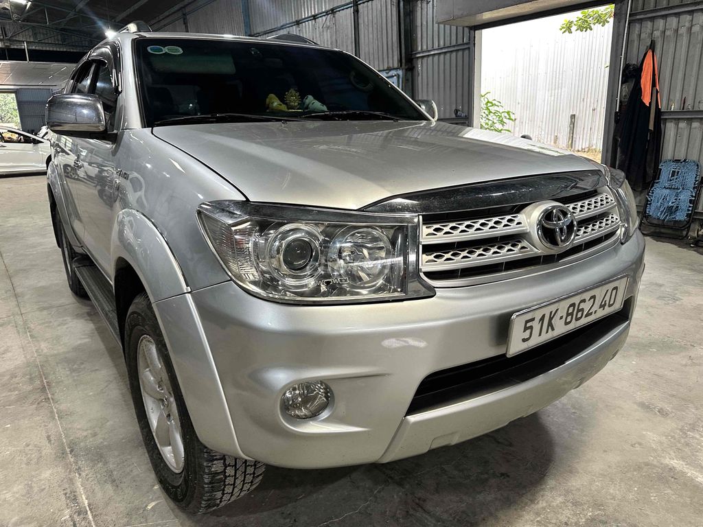 Toyota Fortuner 2011 2.7V - 103000 km chuẩn xe GĐ