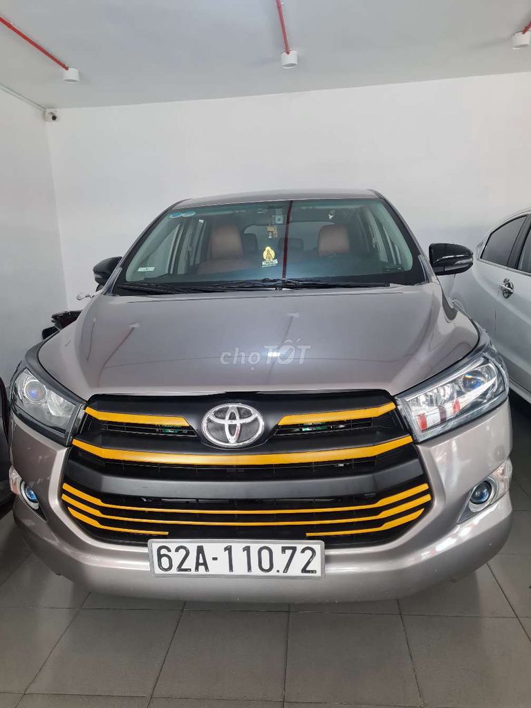 TOYOTA INNOVA 2.0E,số sàn, sx 2018,Một chủ,86000km