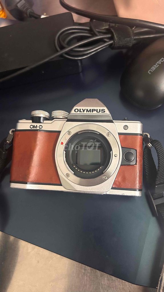 Máy ảnh Olympus EM10 Mark II. Mua bán Máy ảnh, Máy quay tại Quận Tân Bình Tp Hồ Chí Minh được đăng bởi Thanh Hung hình 1