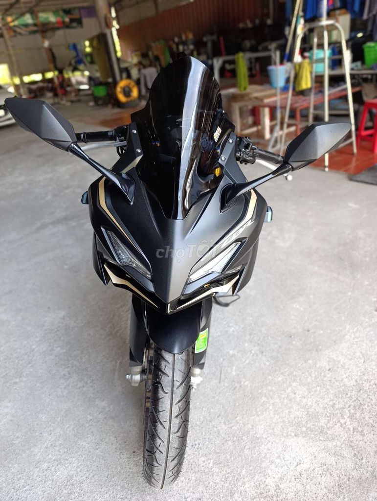 CBR150 Đen tem vàng đồng mới 95%. Mua bán Xe máy tại Thành phố Thuận An Bình Dương được đăng bởi quang hình 6