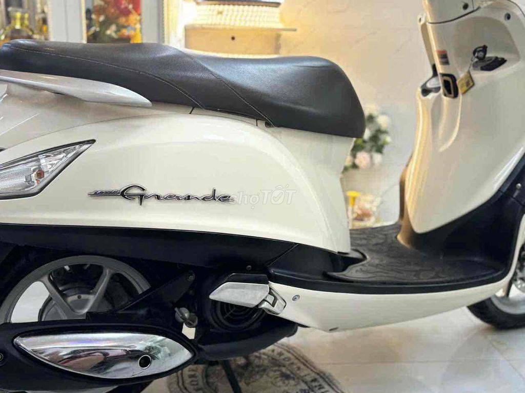 Grande Fi (Trùm mền) Bstp Đẹp mới 98% Zin. Mua bán Xe máy tại Quận 4 Tp Hồ Chí Minh được đăng bởi Huy hình 8