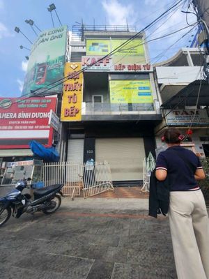 Cho thuê mặt bằng Trung Tâm Đại Lộ Bình Dương, Thủ Dầu Một. Cho thuê văn phòng, mặt bằng kinh doanh tại Thành phố Thủ Dầu Một Bình Dương được đăng bởi Phùng Huy Lâm