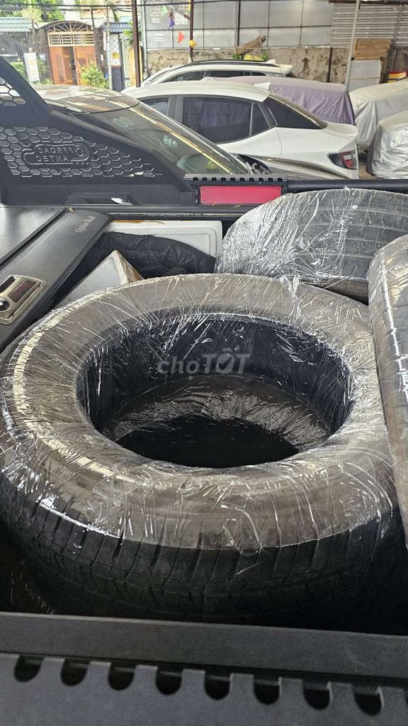 Lốp Advenza AT 265/60/R18 đã dùng. Mua bán Phụ tùng xe tại Thị xã Bến Cát Bình Dương được đăng bởi CO KHI XAY DUNG hình 3