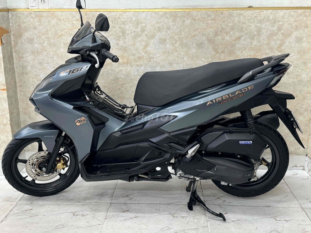 AB 160 ABS màu xám đời 2024 mới keng 43AA-817.40. Mua bán Xe máy tại Quận Sơn Trà Đà Nẵng được đăng bởi Minh Dũng bán trả góp 136 vân đồn  hình 1