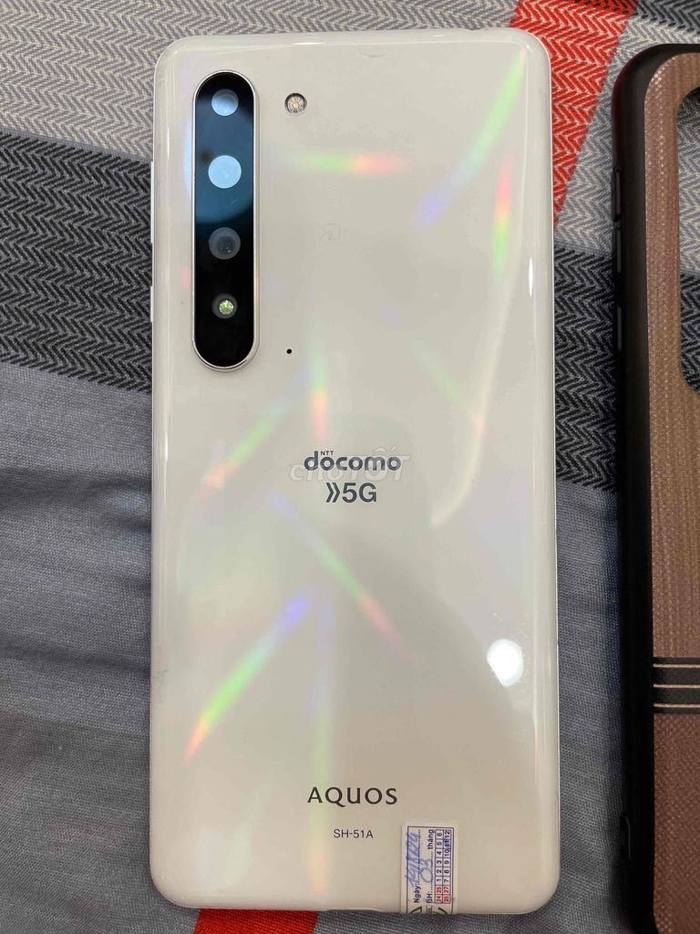 Sharp Aquos R5G (12GB - 256GB) MH: 120hz