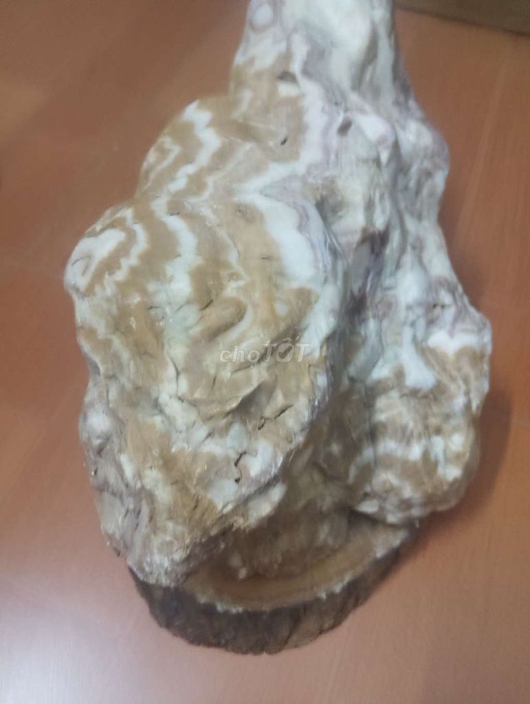 Đá phong thủy Mã não để bàn 26cm. Mua bán Đồ sưu tầm, đồ cổ tại Quận Thanh Xuân Hà Nội được đăng bởi Anh hình 1