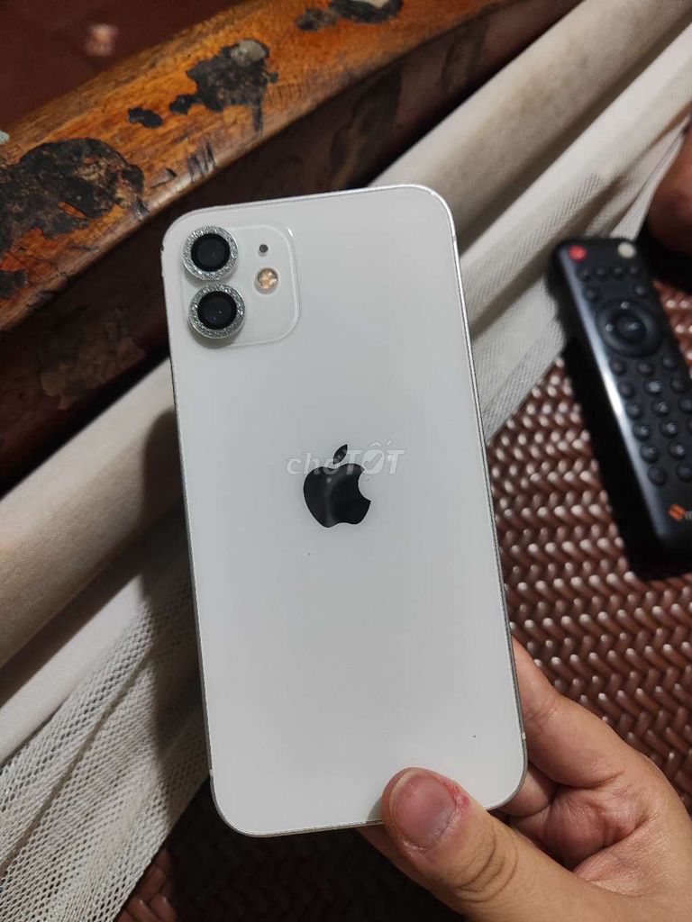 Apple iPhone 12 64GB Trắng Lỗi loa. Mua bán Điện thoại tại Huyện Thanh Trì Hà Nội được đăng bởi khánh ly hình 1